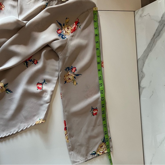 Lily White Floral Blouse in Gray - Picture 14 of 15